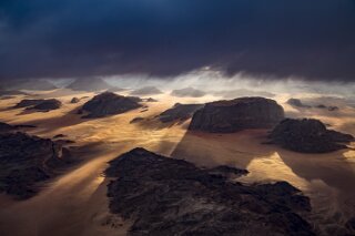 Luftaufnahme des Wadi Rum, Oman